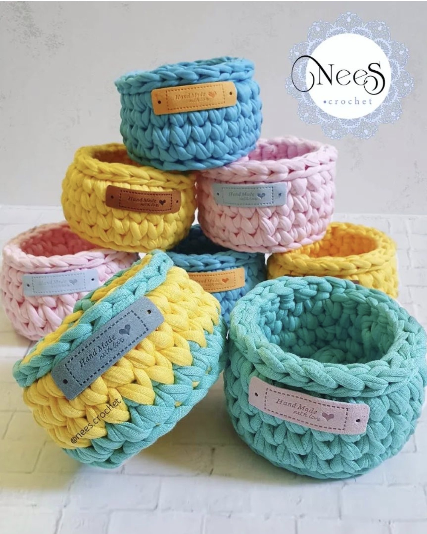 nees.crochet